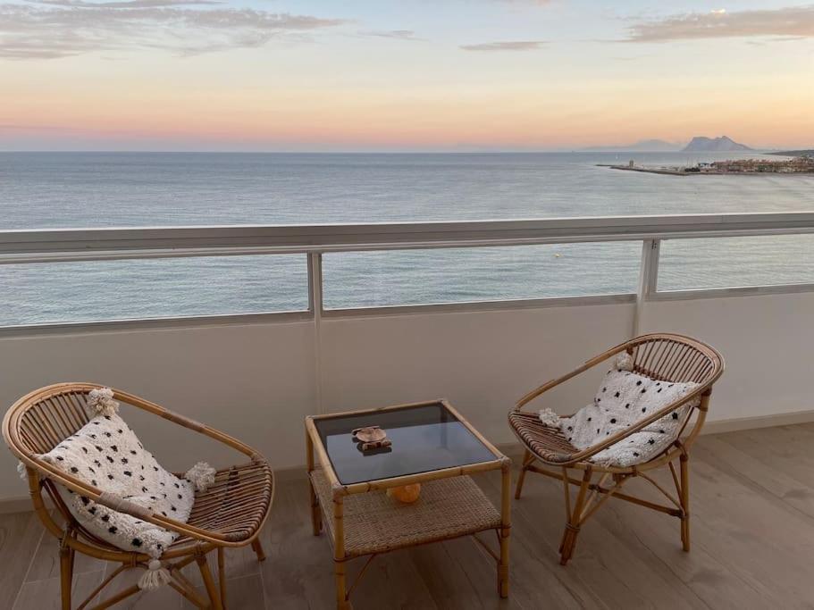 Maravilloso Apartamento En Primera Linea De Playa. Torreguadiaro Kültér fotó